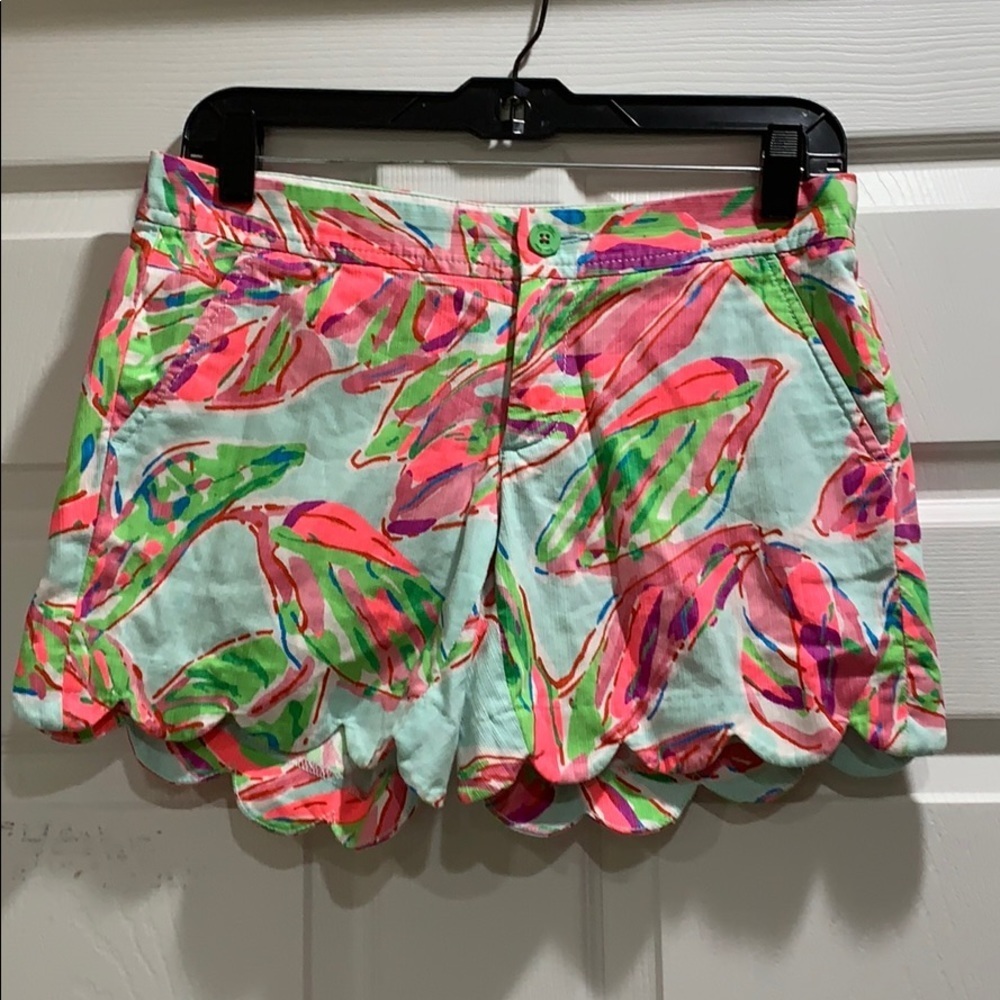 Lilly Pulitzer Buttercup Scallop Hem Shorts 0